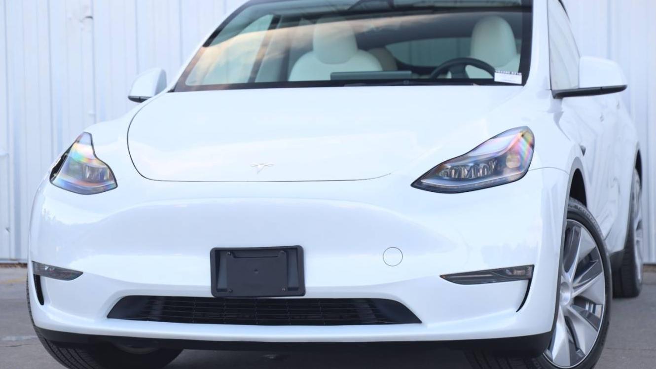 TESLA MODEL Y 2023 7SAYGDEE9PA164286 image